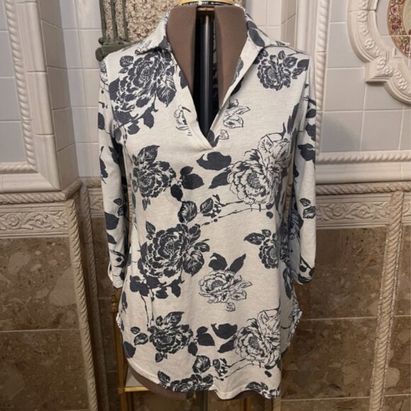 Unbranded. Sz XL. Asymmetrical Floral Animal Gray Black White 3/4 Sleeve. B73 - Picture 2 of 4
